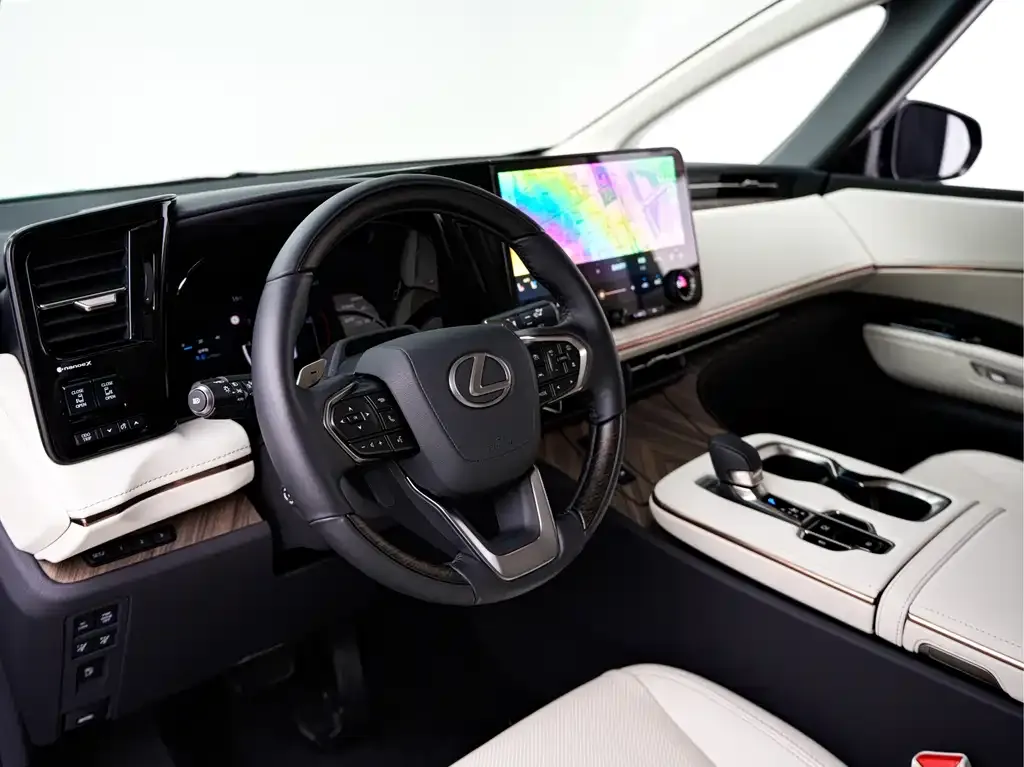 Lexus LM — фото 5