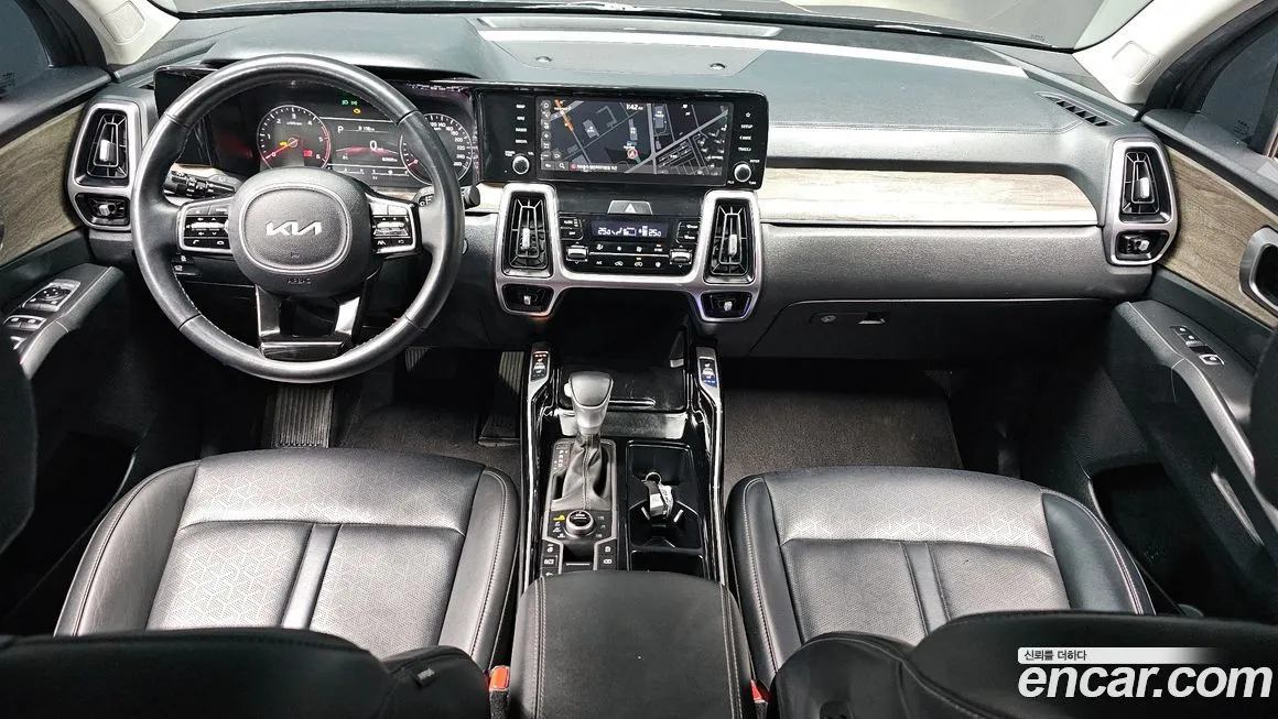 Kia Sorento — фото 5