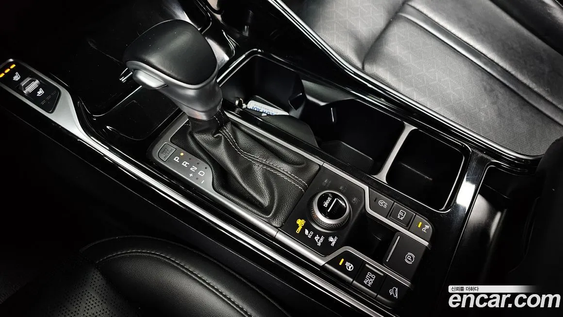 Kia Sorento — фото 9