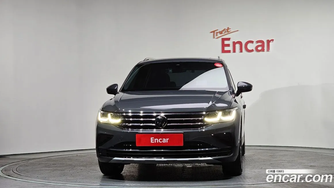 Volkswagen Tiguan — фото 4