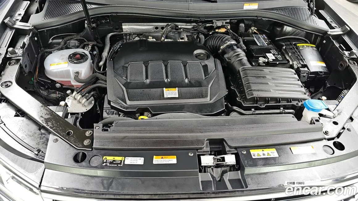 Volkswagen Tiguan — фото 10