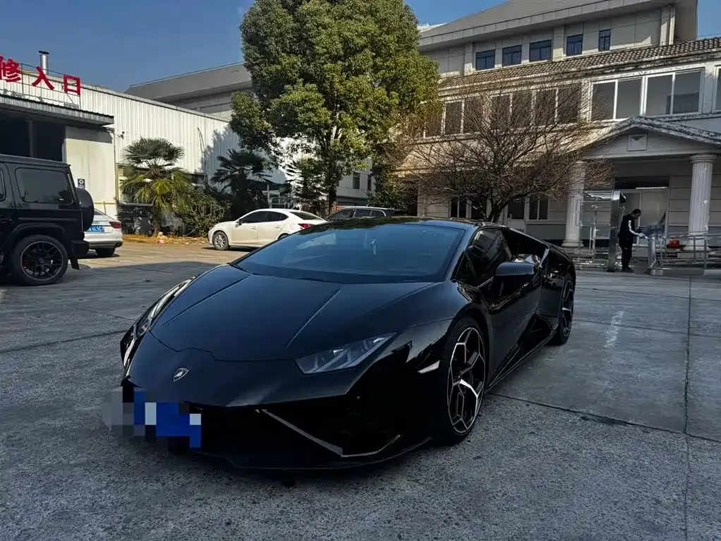 Lamborghini Huracan — фото 1