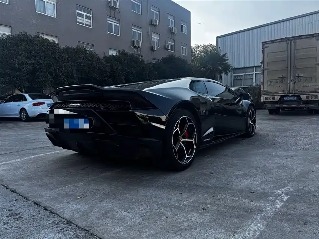 Lamborghini Huracan — фото 7
