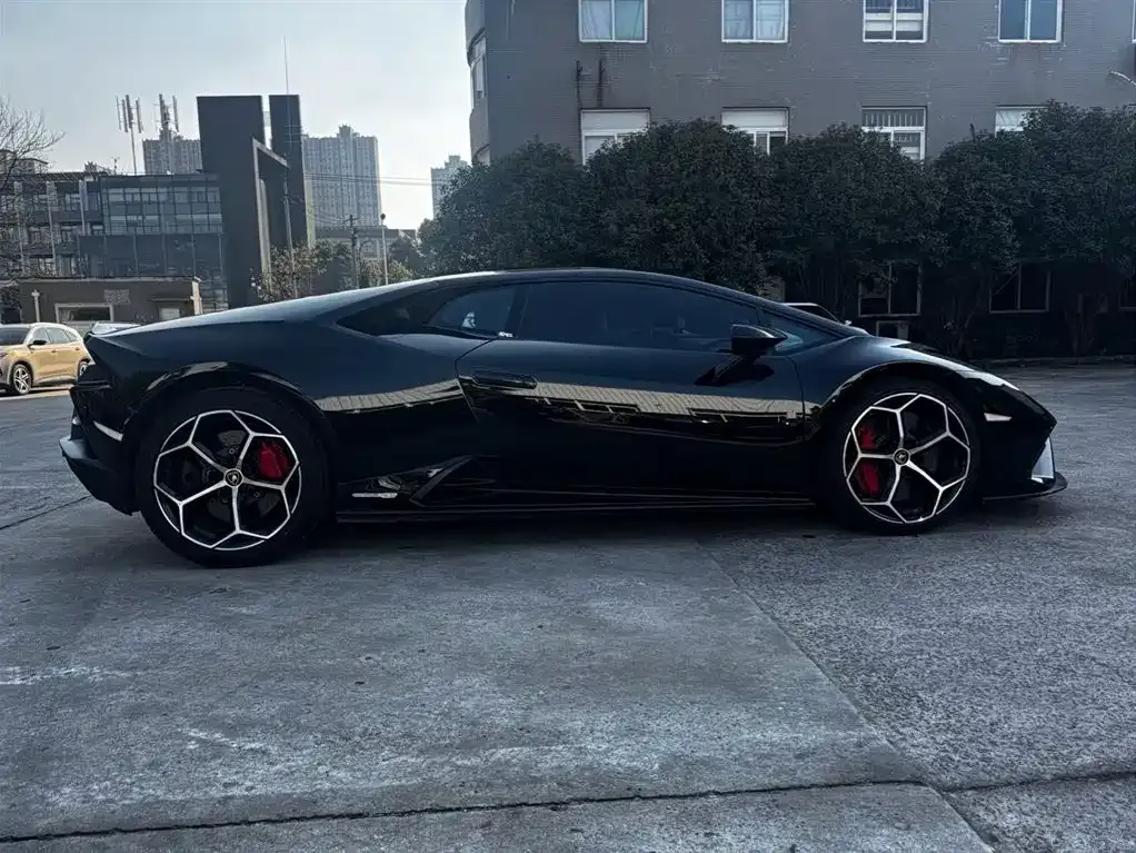 Lamborghini Huracan — фото 5