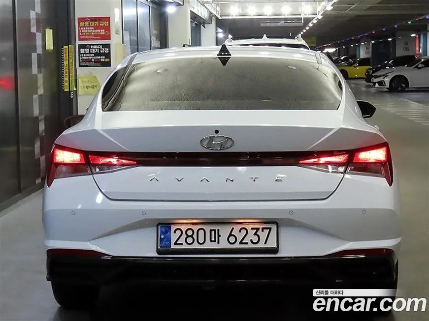 Hyundai AVANTE — фото 8