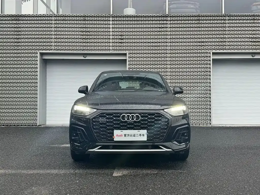 Audi Q5L Sportback — фото 8