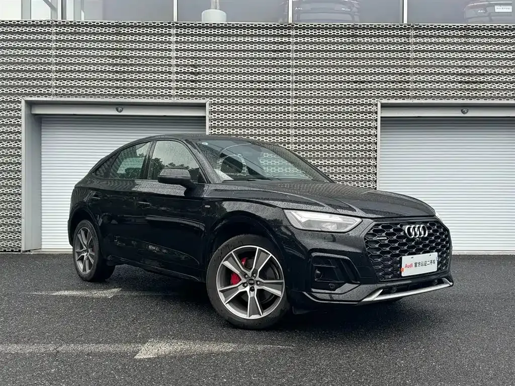 Audi Q5L Sportback — фото 10
