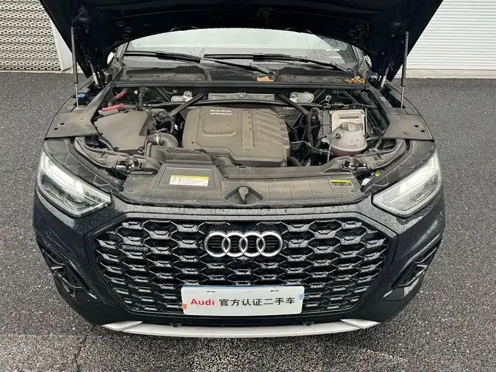 Audi Q5L Sportback — фото 9