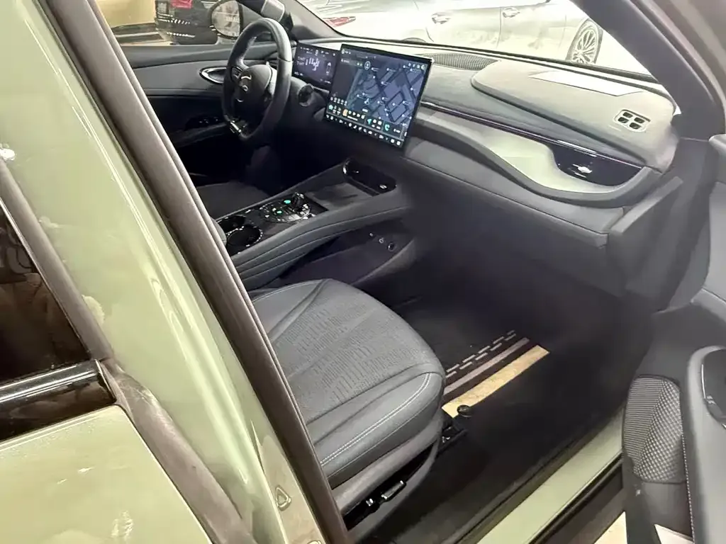 BYD Seal 06GT — фото 9