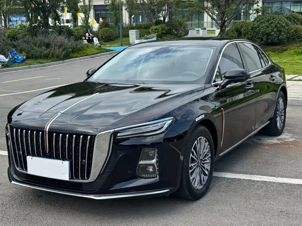Hongqi H5 — фото 1