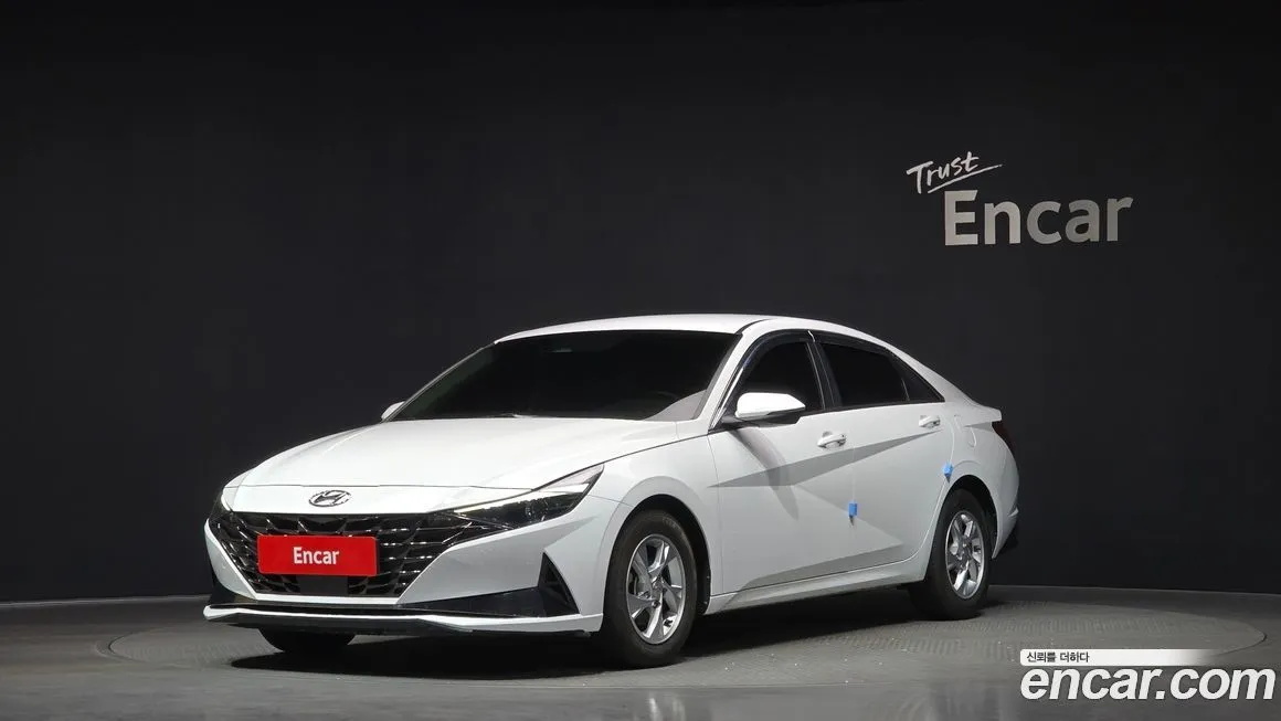 Hyundai AVANTE — фото 1