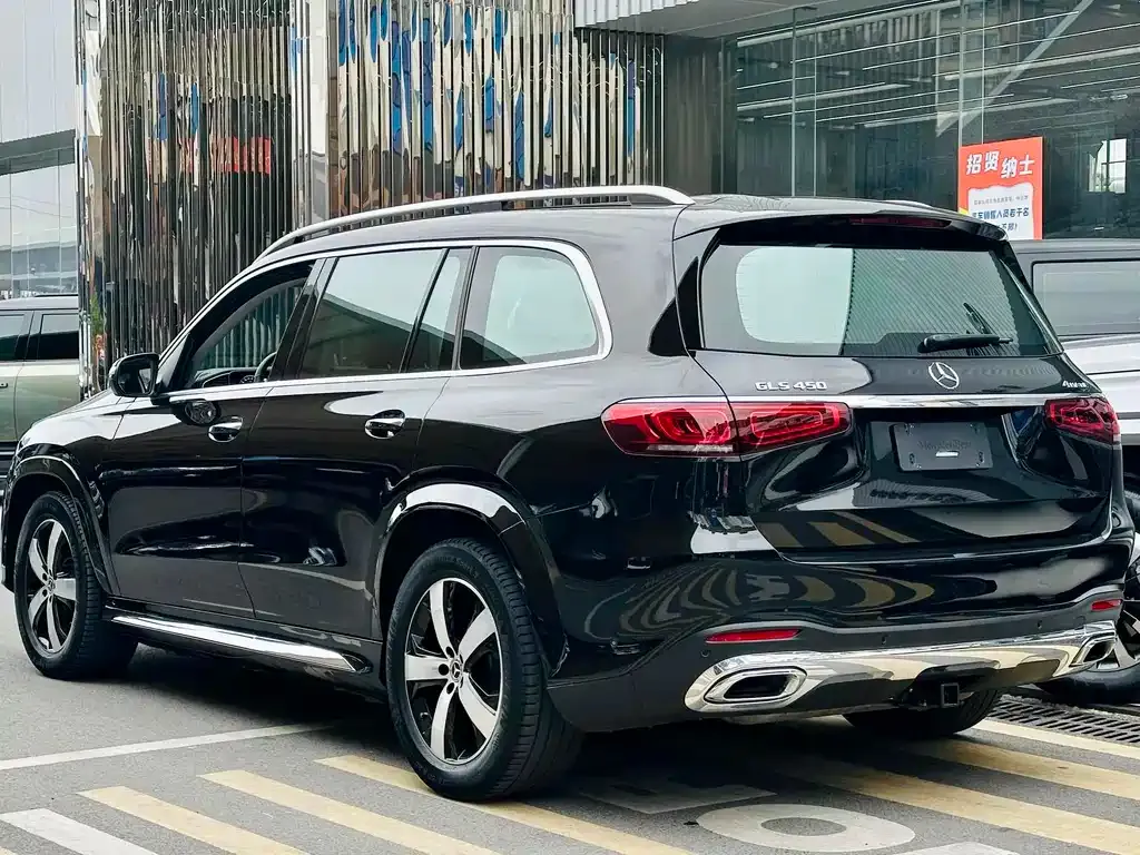 Mercedes-Benz GLS — фото 9