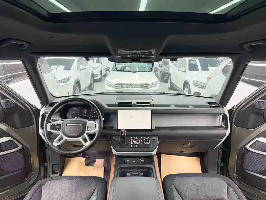 Land Rover Defender — фото 9