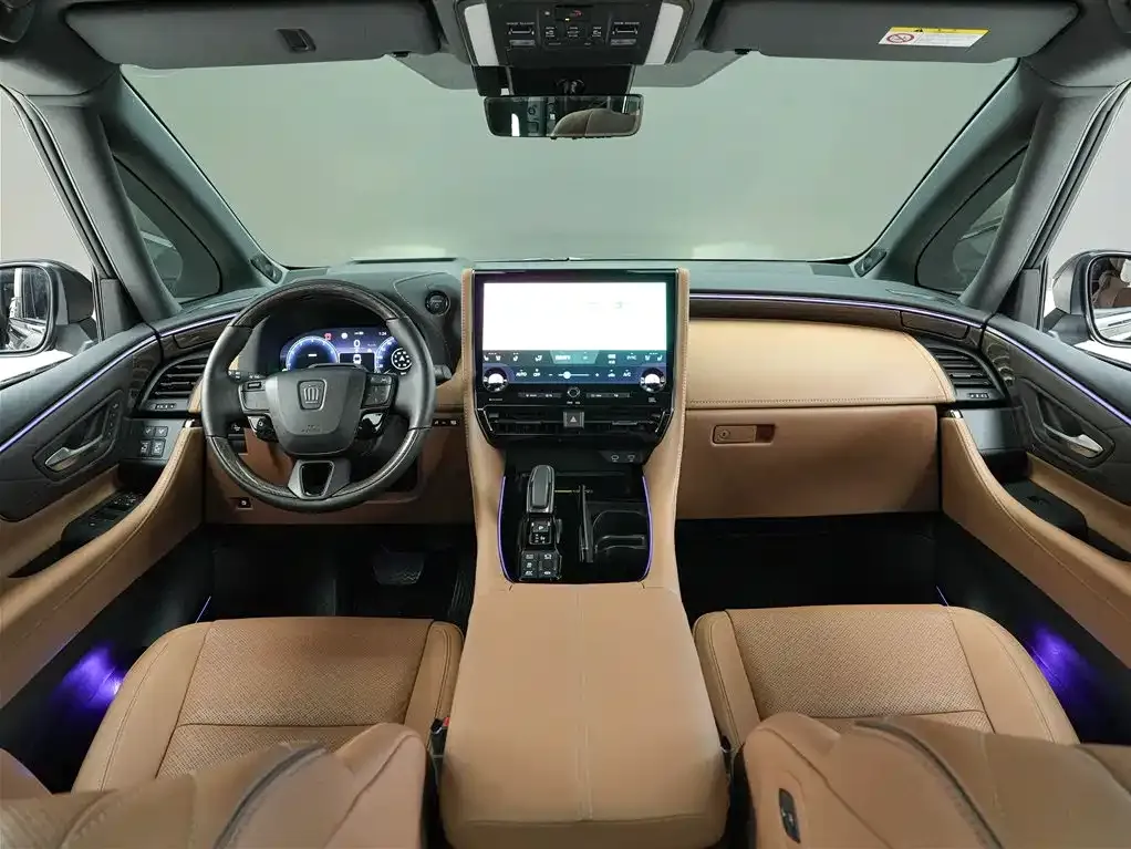 Toyota Vellfire — фото 8