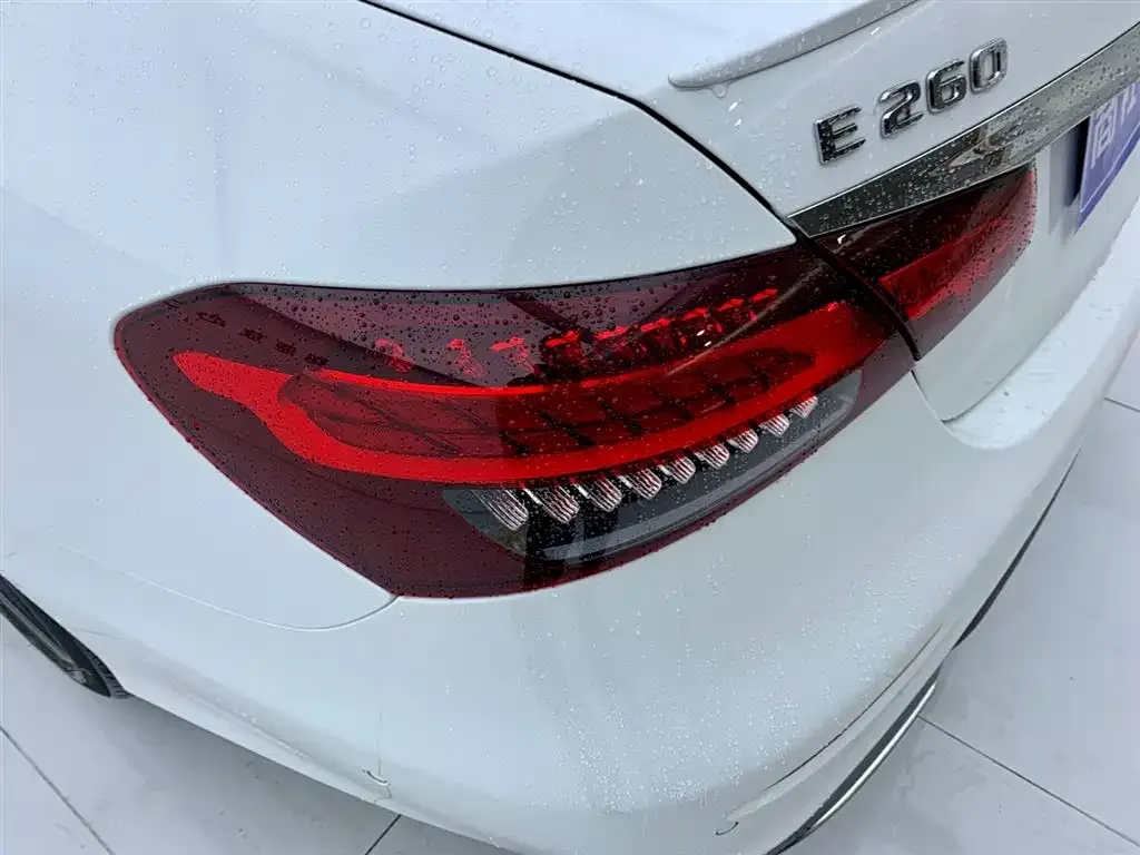 Mercedes-Benz E-Class (Import) — фото 6