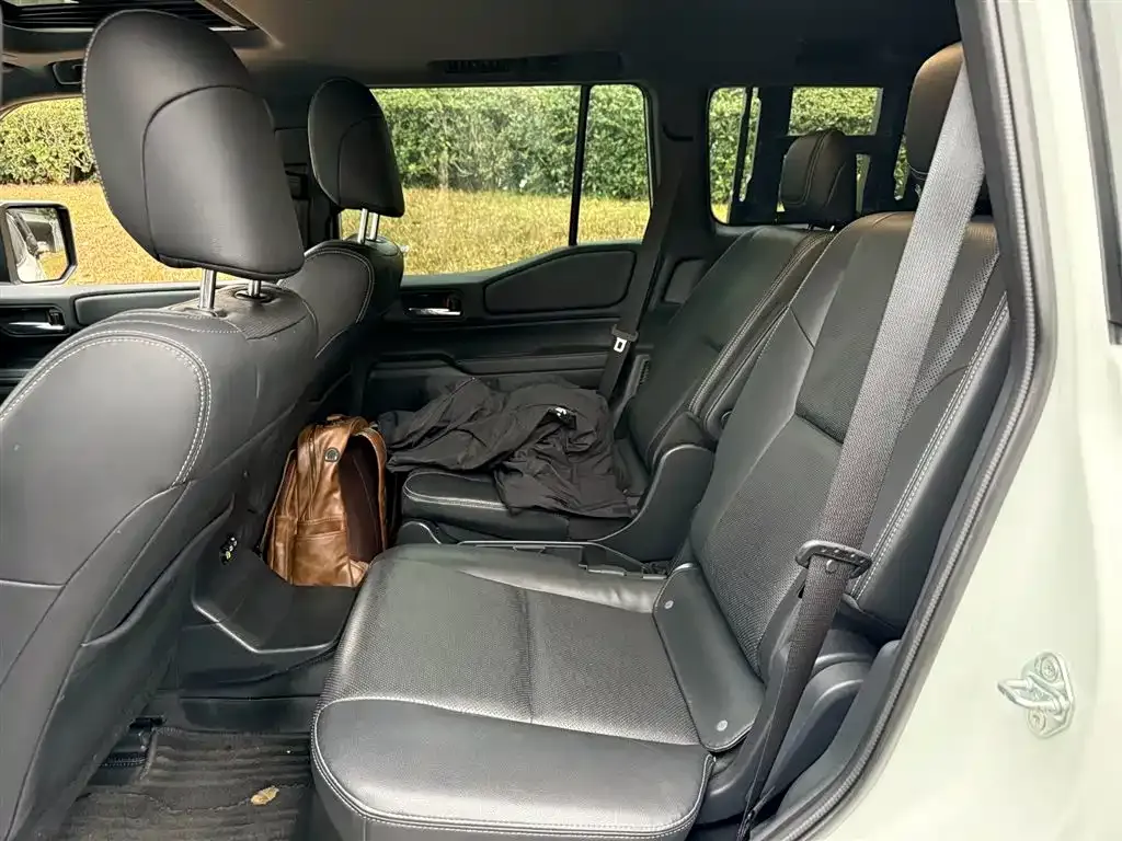 Toyota Prado — фото 2