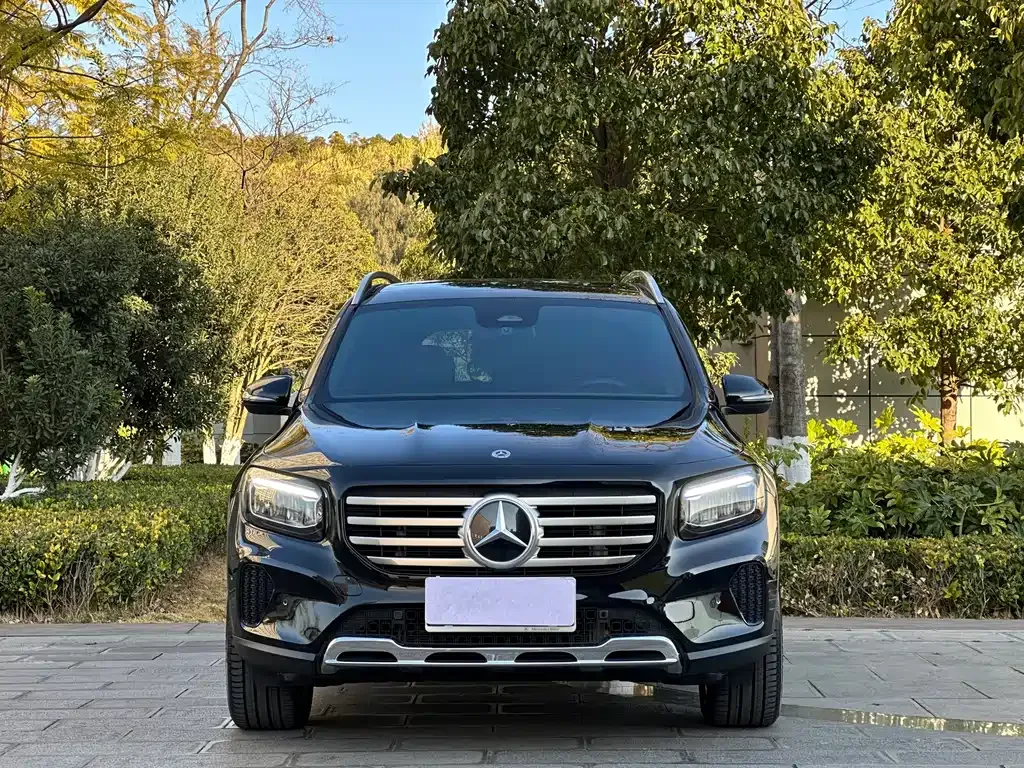 Mercedes-Benz GLB — фото 8