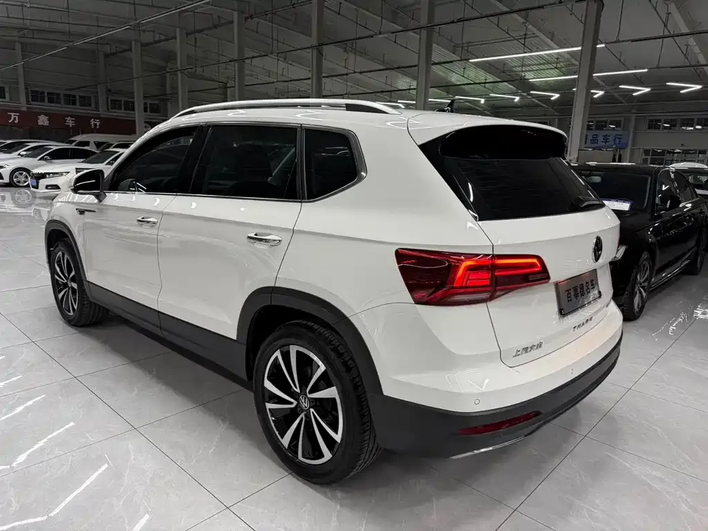 Volkswagen Tharu — фото 2