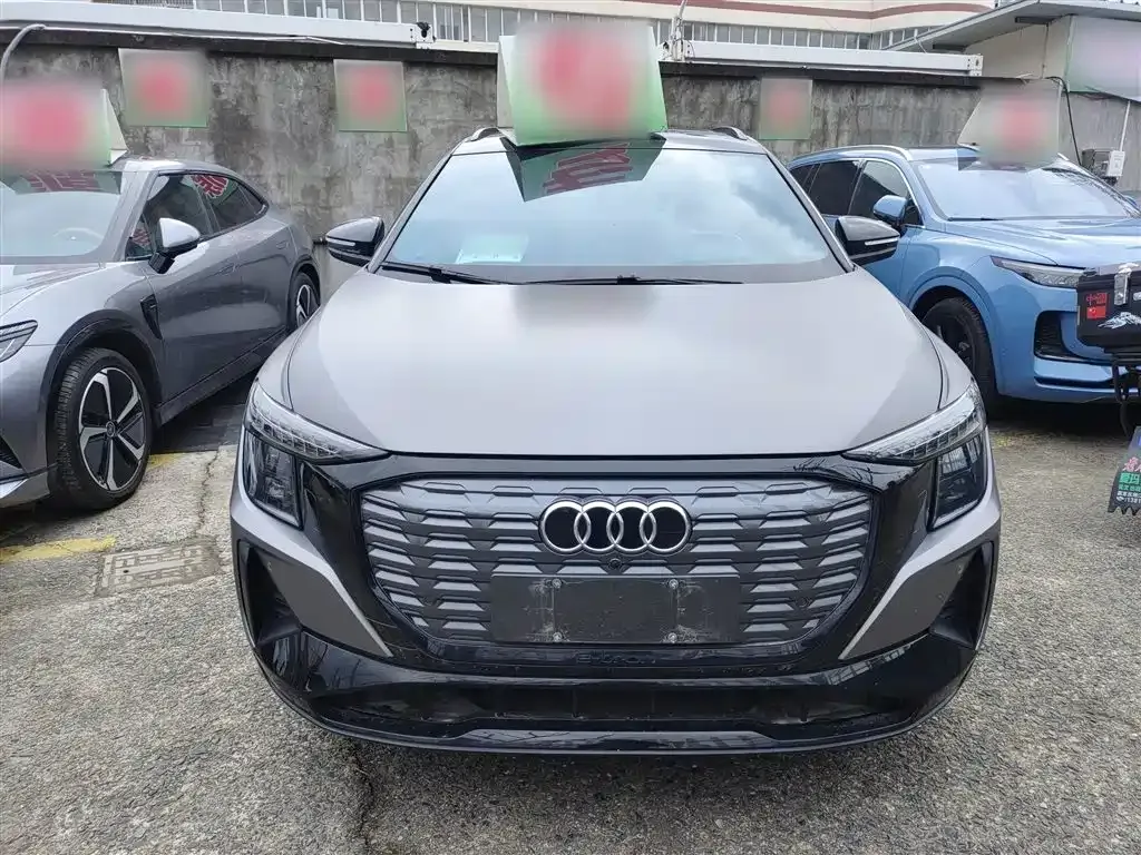 Audi Q5 e-tron — фото 10