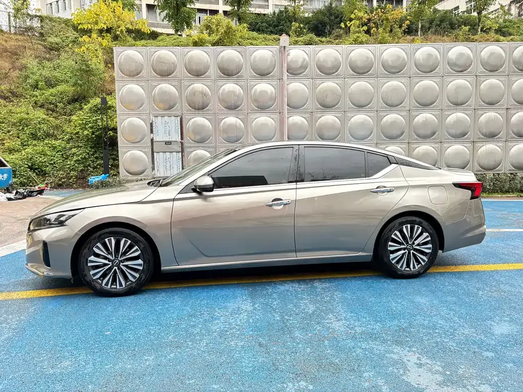 Nissan Teana — фото 5
