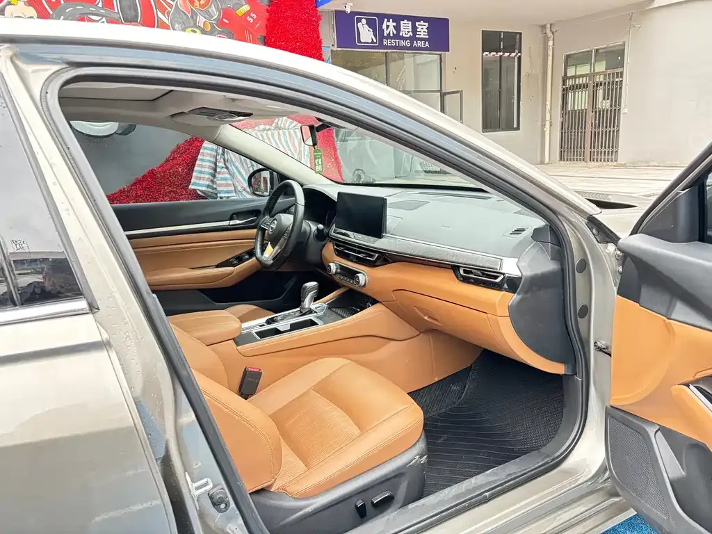 Nissan Teana — фото 2