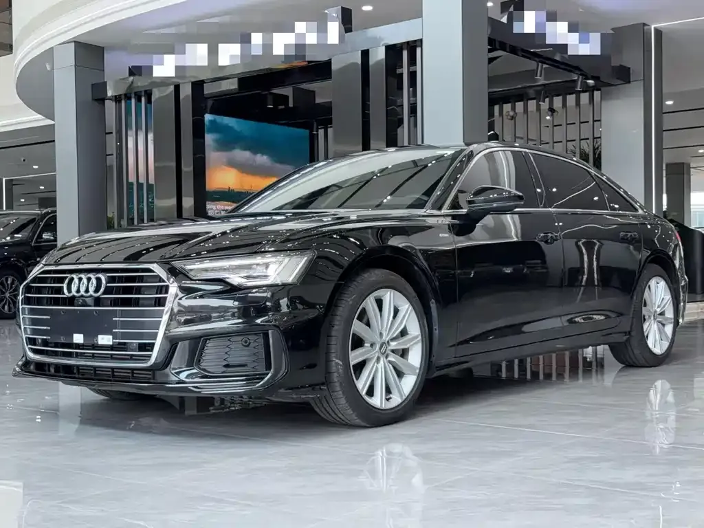 Audi A6L — фото 1