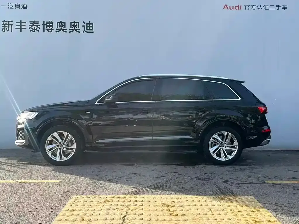 Audi Q7 — фото 3