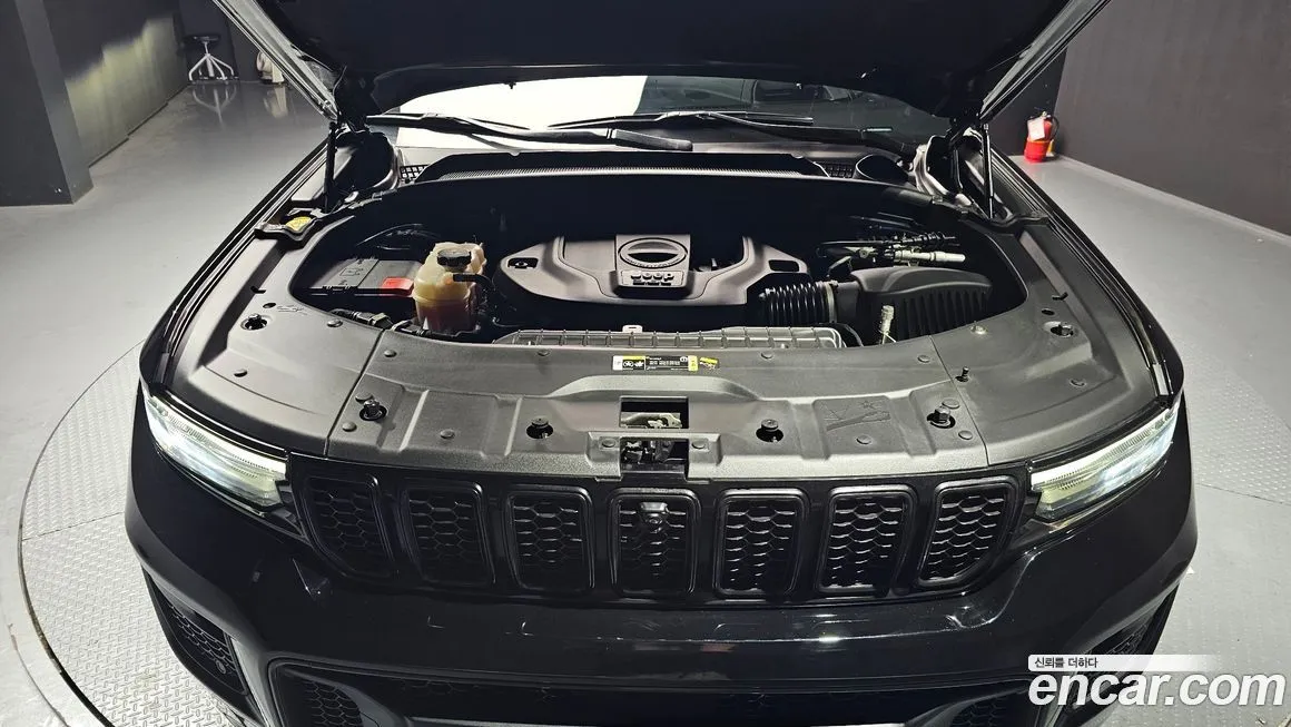 Jeep Cherokee — фото 8