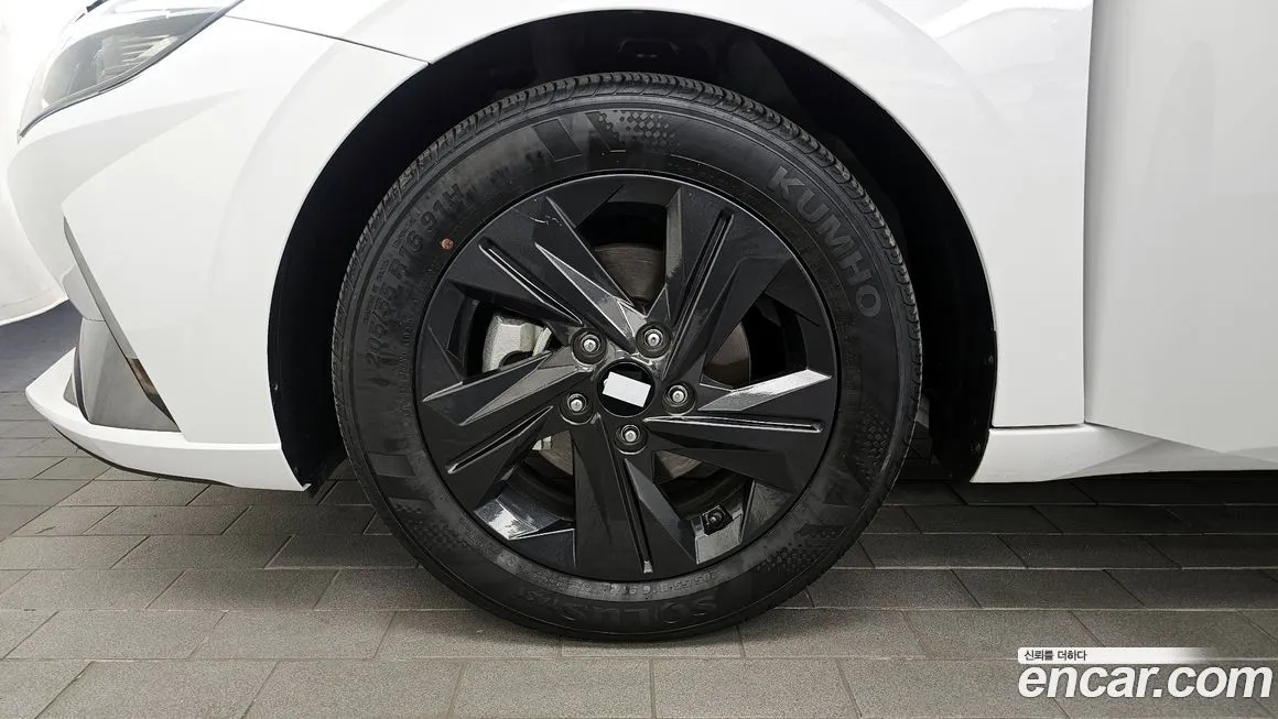 Hyundai AVANTE — фото 7