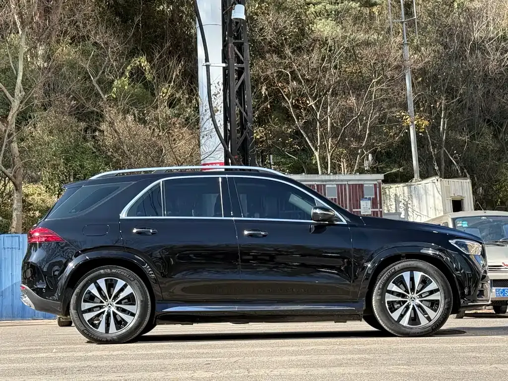 Mercedes-Benz GLE — фото 10