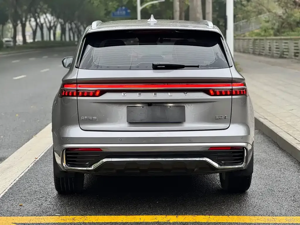 Geely Xingyue L — фото 4