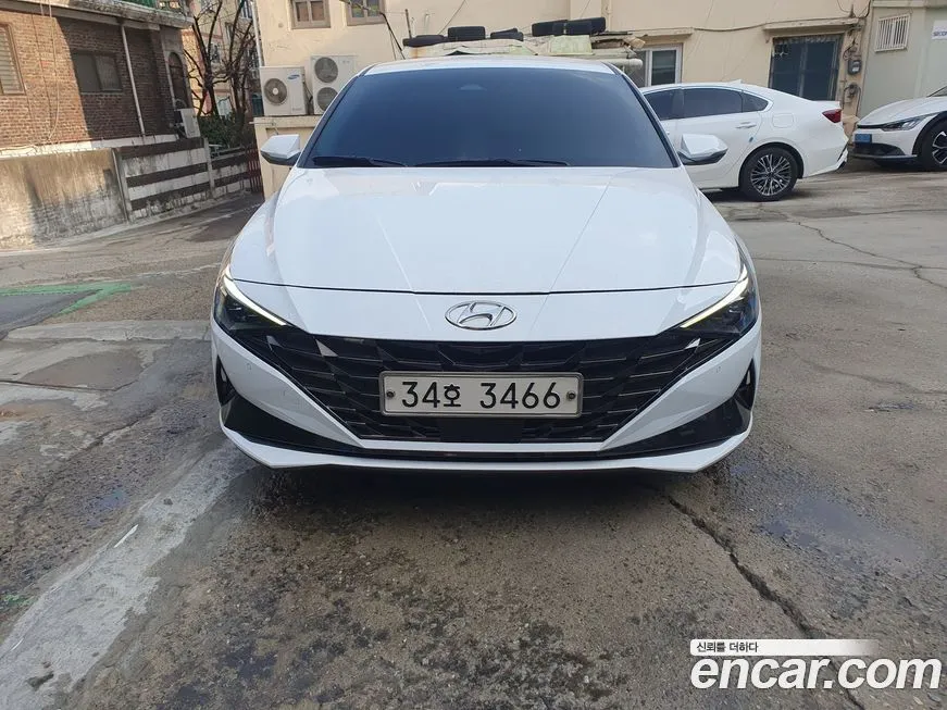 Hyundai AVANTE — фото 1