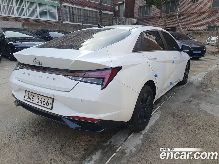 Hyundai AVANTE — фото 2