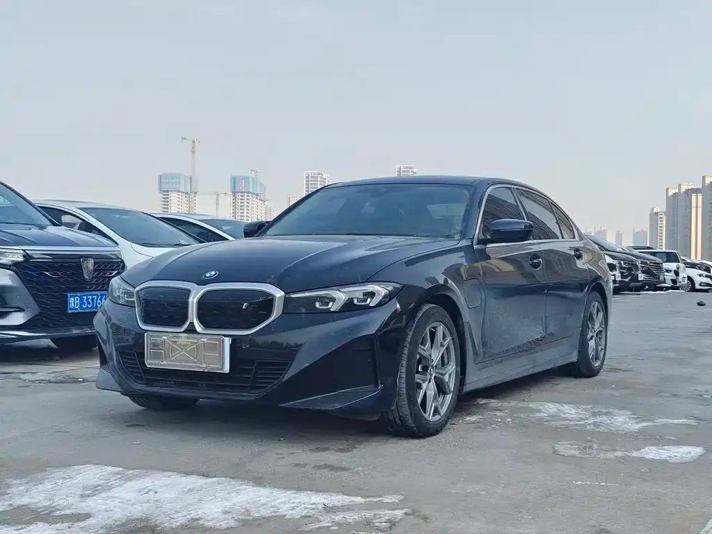 BMW i3 — фото 1