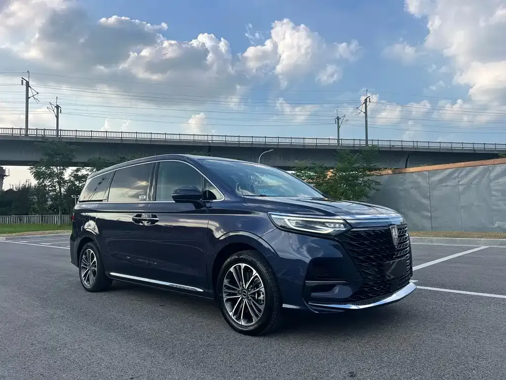 Roewe iMAX8 — фото 10