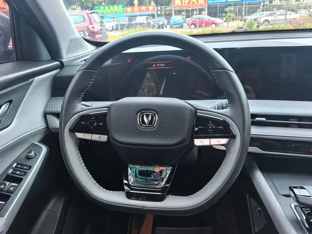 Changan CS75PLUS — фото 7