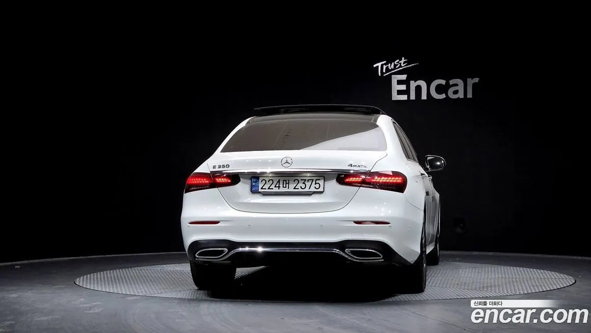Mercedes-Benz E-Class — фото 5