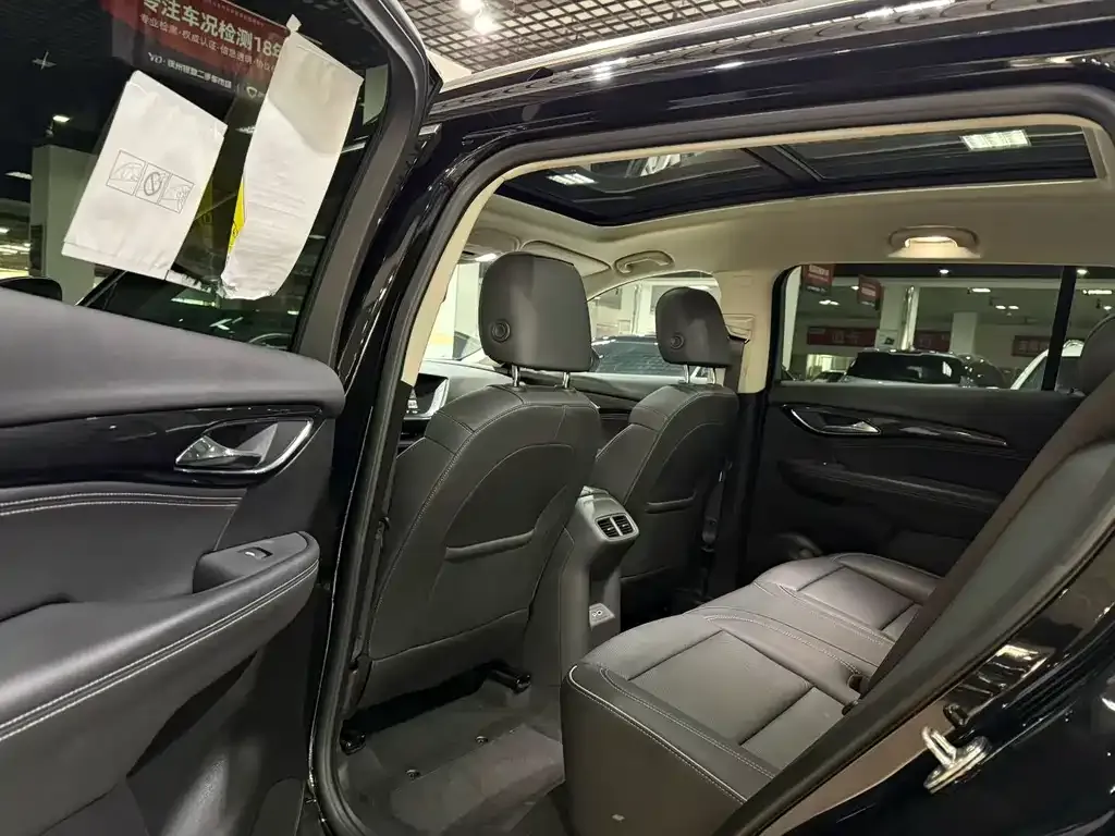Buick Envision Plus — фото 8