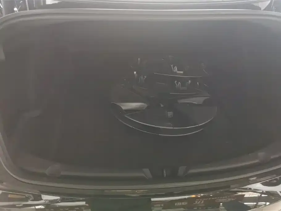 Tesla Model 3 — фото 2