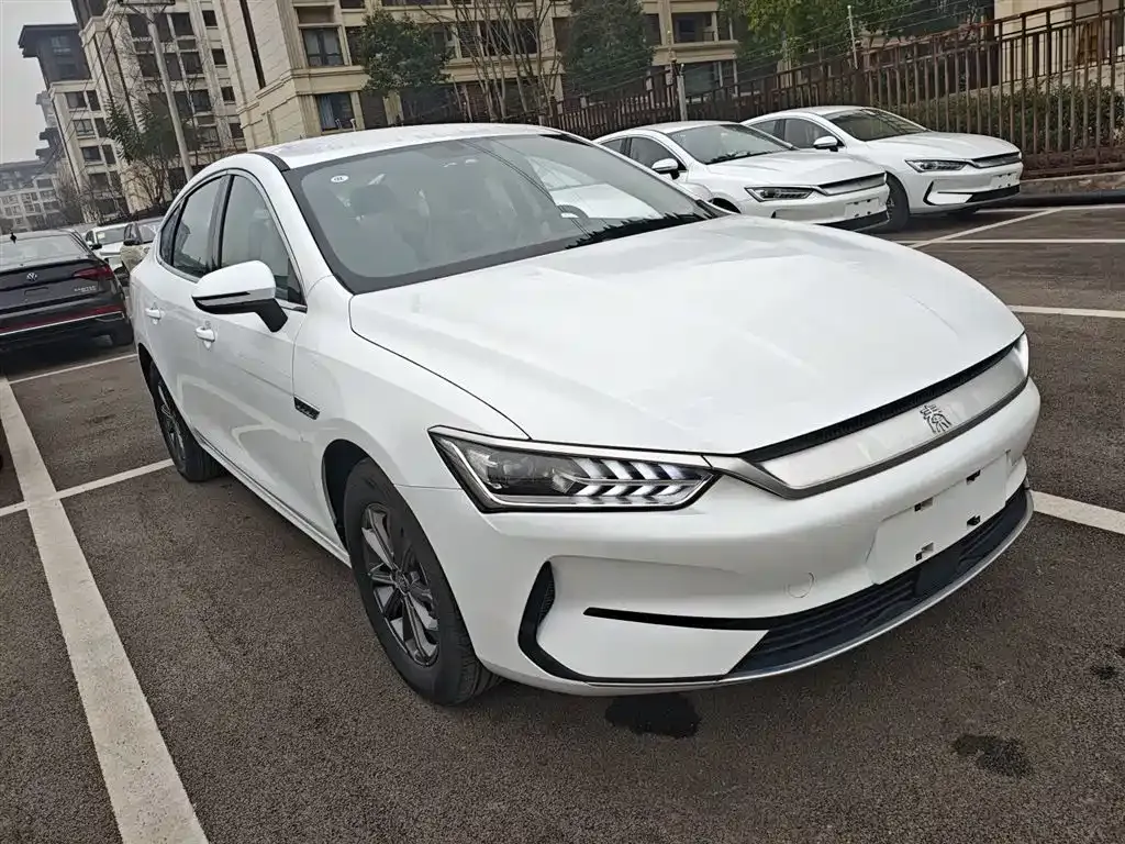 BYD Qin PLUS — фото 6