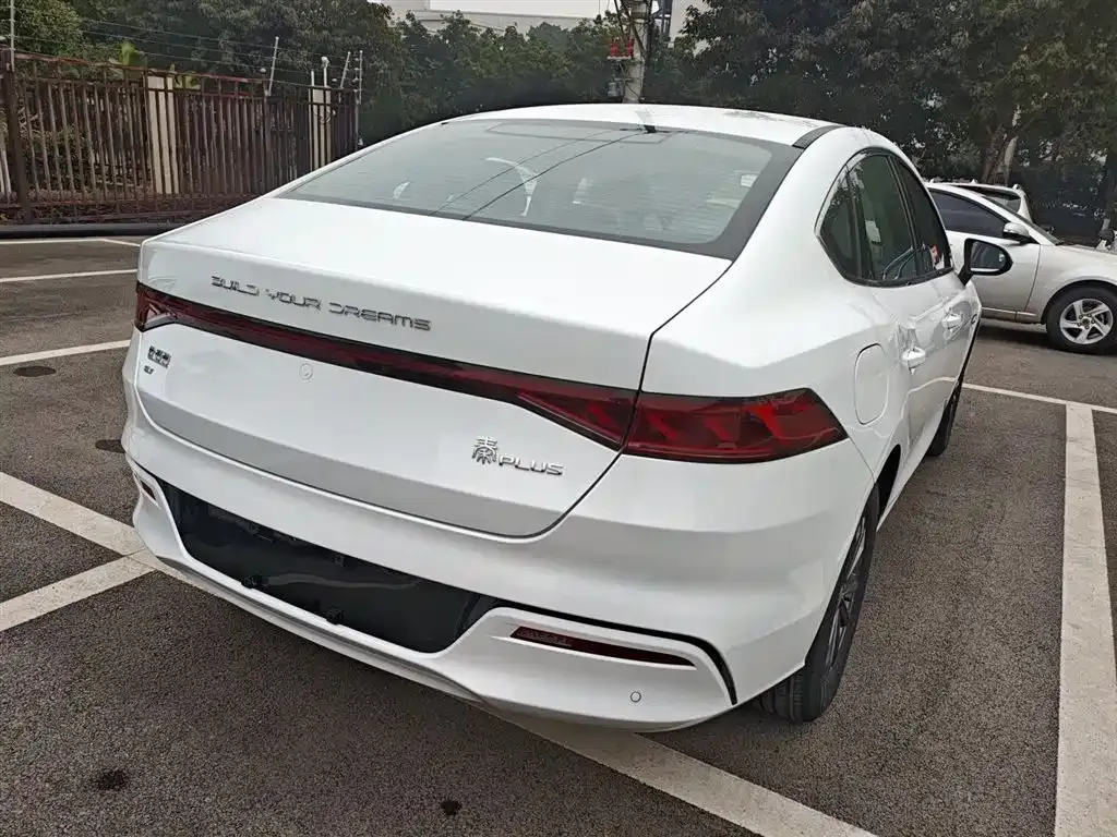 BYD Qin PLUS — фото 10