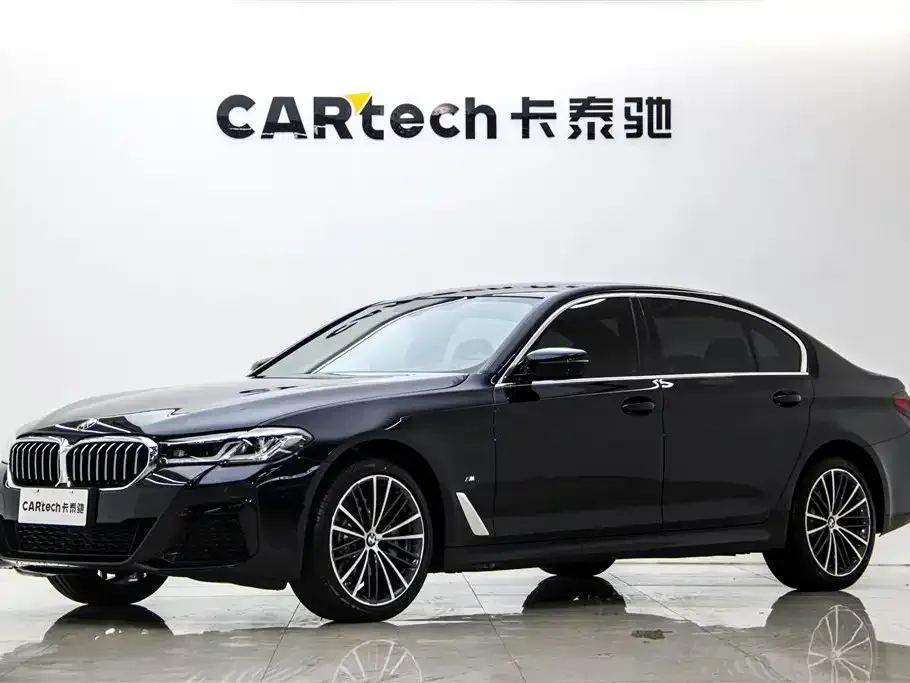 BMW 5 Series — фото 1
