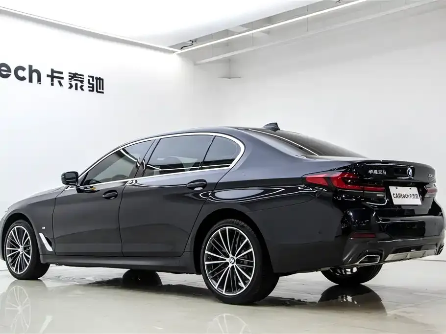 BMW 5 Series — фото 5