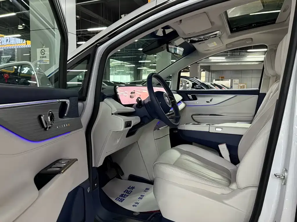 Buick GL8 Hybrid — фото 7