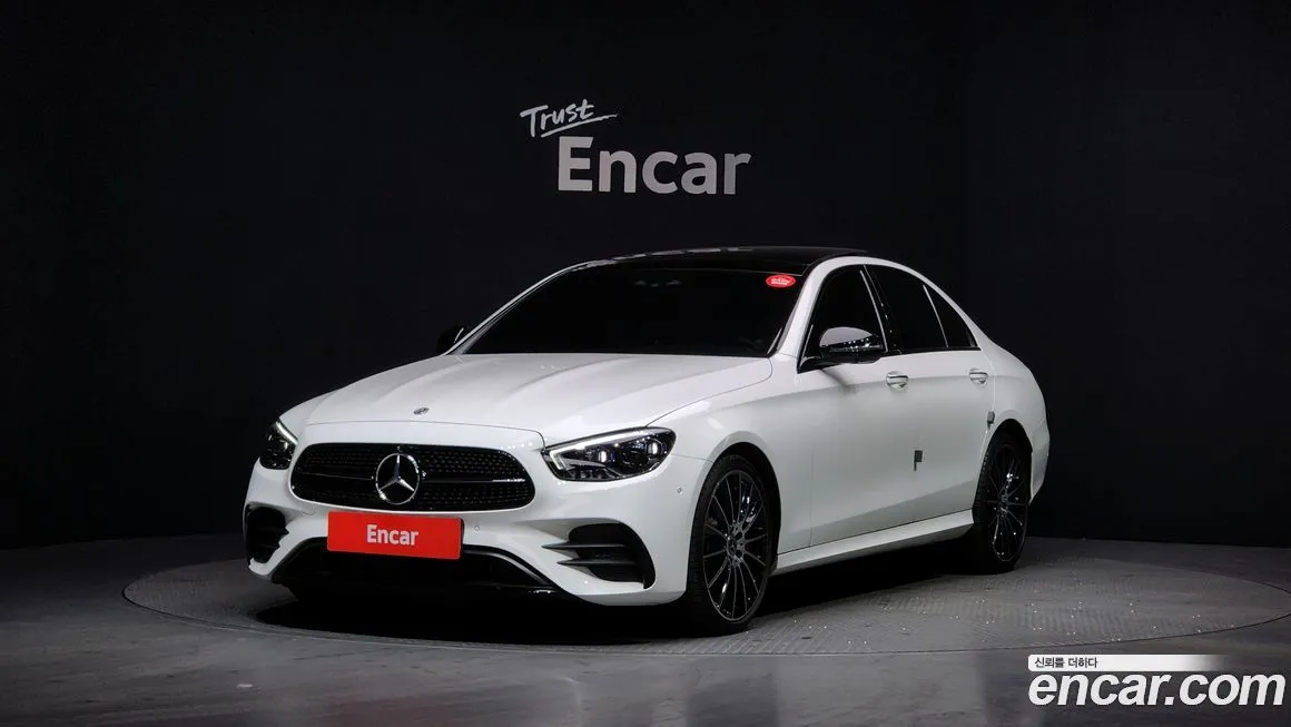 Mercedes-Benz E-Class — фото 1