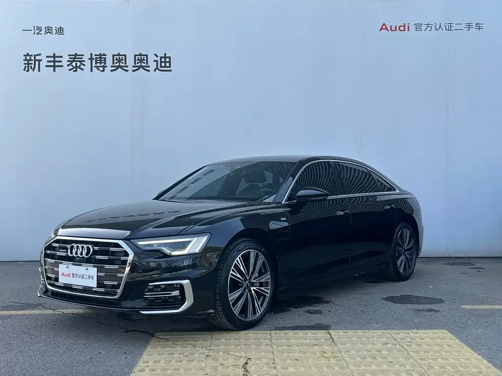 Audi A6L — фото 1