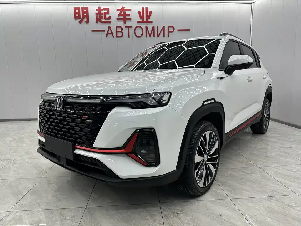 Changan CS35PLUS — фото 1