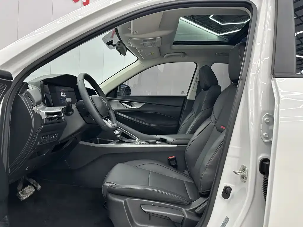 Changan CS35PLUS — фото 10