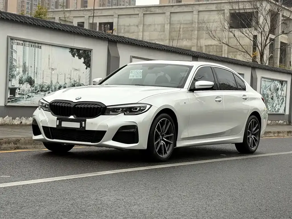 BMW 3 Series — фото 1
