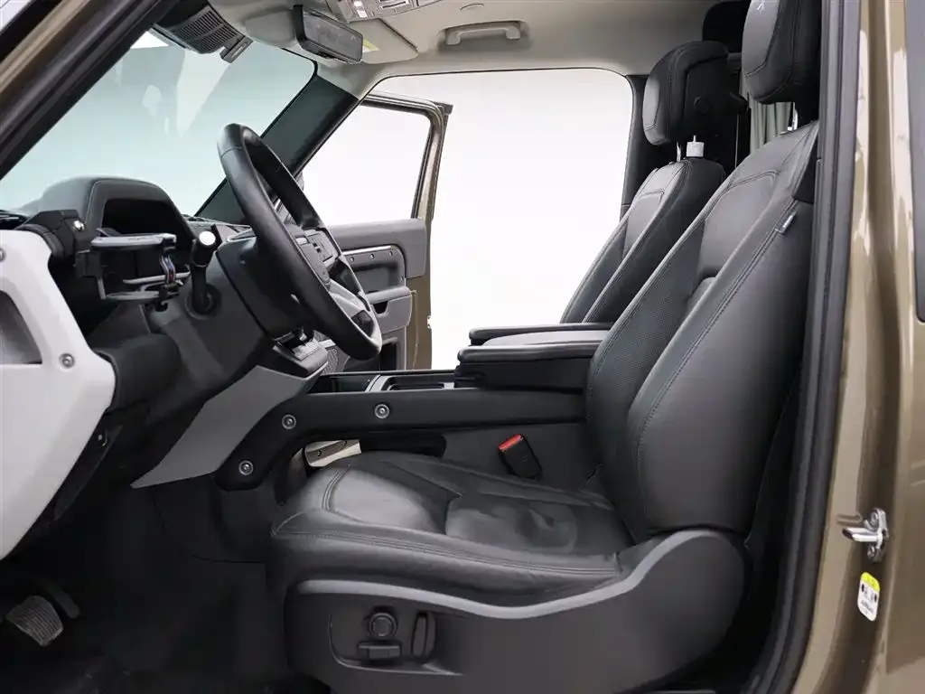 Land Rover Defender — фото 9